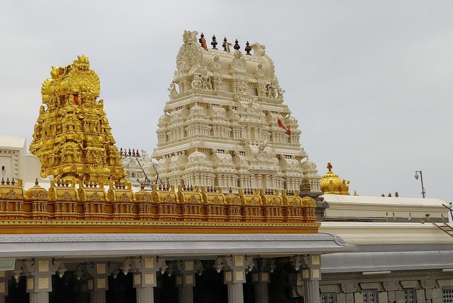 Kamakshi Amman Temple